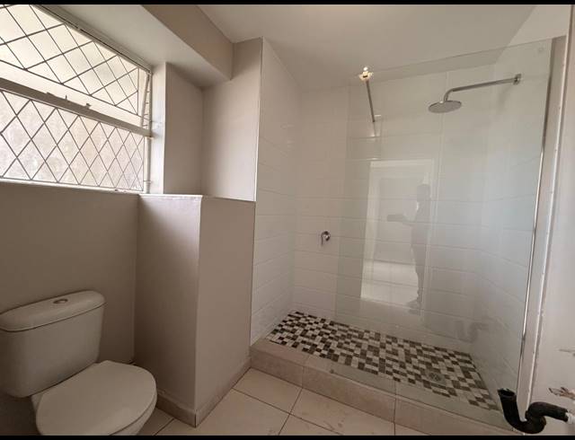 1.5 BEDROOM APARTMENT TO LET IN ESPLANADE